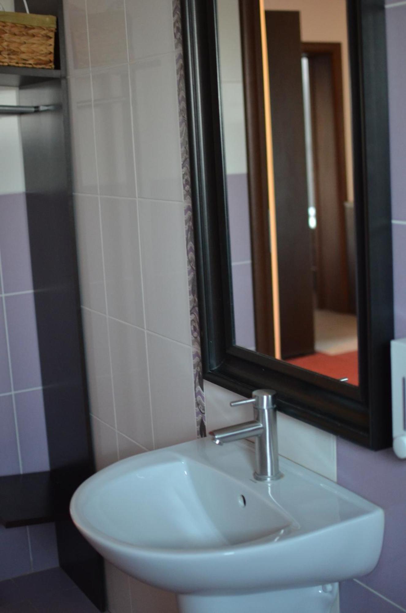 Vila Cu Trandafiri Cozy Apartments 2 Camere Bragadiru Exteriér fotografie