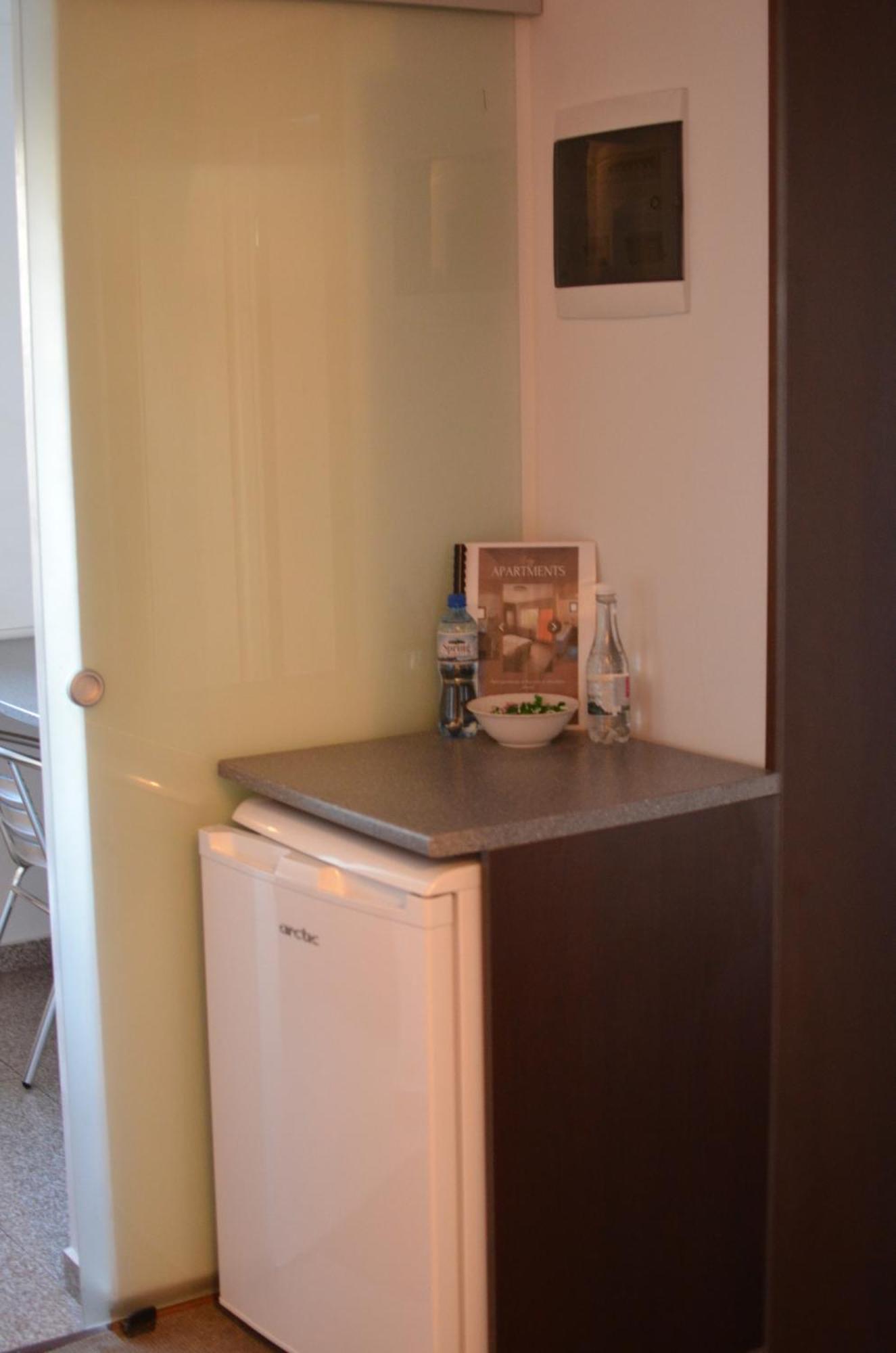 Vila Cu Trandafiri Cozy Apartments 2 Camere Bragadiru Exteriér fotografie